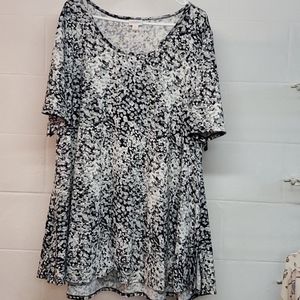 LulaRoe 3x Perfect T Never worn